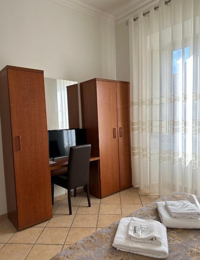 Karina Suite Rom Exterior foto